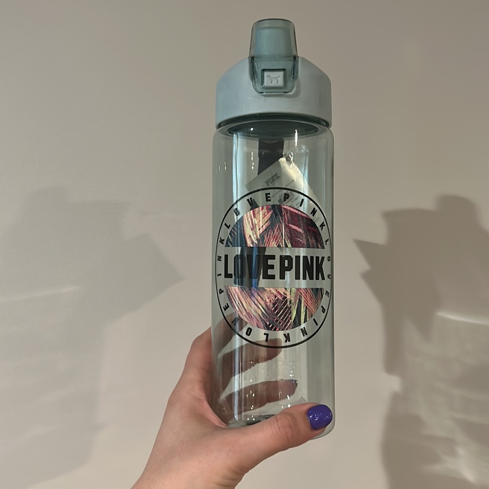 Victoria’s Secret water bottle 32 oz